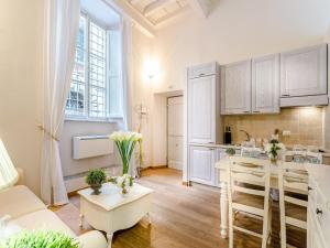Apartment in Lucca near Torre Guinigi