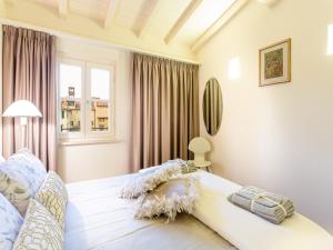 Apartment in Lucca with Terrace Views