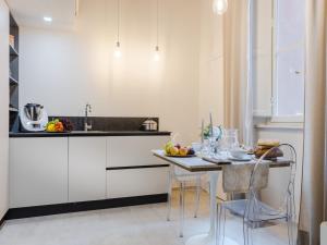 Apartment in Lucca with Private Courtyard