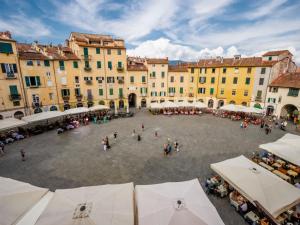 Apartment in Lucca near Piazza Anfiteatro