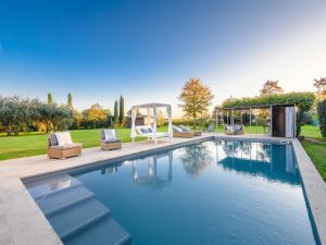 Farmhouse in Tuscany with Private Pool