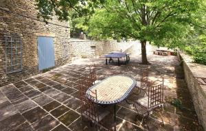 Maisons de vacances Awesome Home In Goult With Wifi : photos des chambres
