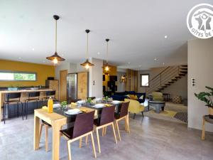 Gîte de Charme pour 6 pers, Jardin & Étang privé - FR-1-496-157