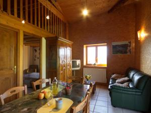 Maisons de vacances Gite 75m² avec terrasse, nature et VTT - FR-1-496-99 : photos des chambres