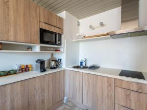 Grand Studio Rénové, Balcon, Centre-Ville Arcachon, à 50m de la Plage, Tout Équipé - FR-1-319-516