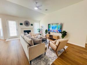 3BR-2 BA Cozy Hub Katy - Close to Cypress