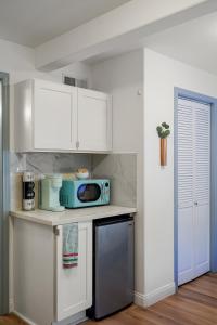 Tranquil Studio Steps from SFSU in San Francisco