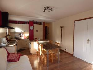 Appartement lumineux 64m², 6 personnes, vue sur montagnes - FR-1-458-230