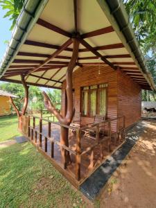 Liyon Rest sigiriya