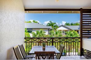 21 Freestyle Apartment with POOL VIEW