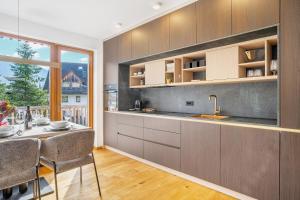 West Alpine Apartment SKI in&out