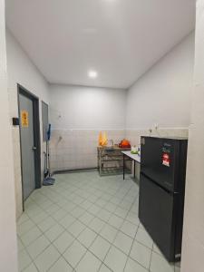 MixxHome Seremban 2, One Queen Bed, Private Bathroom