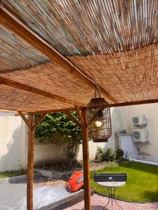 Hotels Le Clos Les Brunes : Maison 4 Chambres