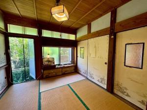 -大人数で泊まれる一棟貸し-なかまあじーんやー海近くの素敵な島暮らし体験-手久津久-