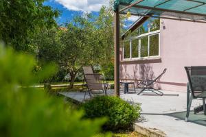 Komplett umzäuntes Ferienhaus mit Klima, WLAN