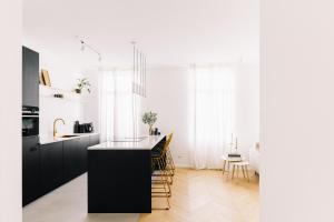 JAMES AT12 - stunning luxury apartment downtown Antwerp