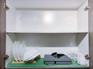 1BR Condotel with Balcony at FAME Residences #FM17-1