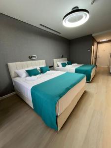 Bamboo Beach Luxury Two Queens