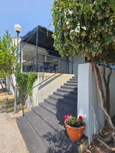 Mala Luka - Omiš, Beach Resort