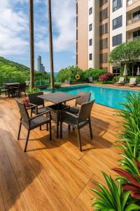 Peaceful stay near walking street and pattaya beach in the pattaya city