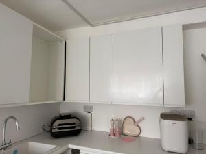 LUXURY studio with own entrance minutes from primrose hill,camden market, canal and Roundhouse