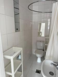 LUXURY studio with own entrance minutes from primrose hill,camden market, canal and Roundhouse