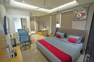 KRYC Luxury Living near Indraprastha Apollo Hospital