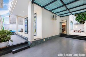 Villa Resort Long Cung OCEAN 10 VIP Gần Biển