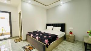 Prabhu ji home stay