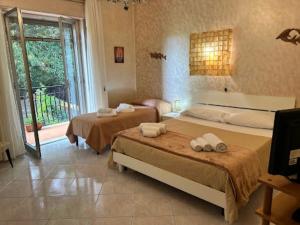 Casa Etna Sea immersa nel verde a 5 min a piedi dal mare tra Etna & Taormina