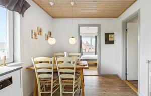 3 Bedroom Amazing Home In Harboøre