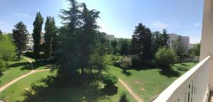 Appartements One Bedroom Apartment Centre Lyon : photos des chambres