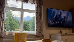 Mountain Peak Apartment