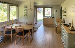 3 Bedroom Cozy Home In Vig