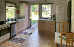 3 Bedroom Cozy Home In Vig