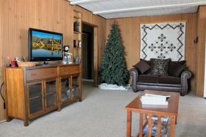 Cabin wFoosball & AC - Southern Comfort
