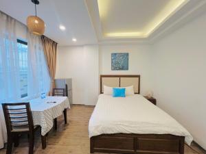 T98 Westlake Quang An - Tay ho Center Garden View Studio!