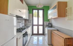 Cozy Home In Lendinuso With Wifi