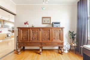 100 square meter 4-room central smart apt