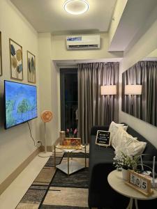 ElcaPri Staycation - Shore 3 Residences