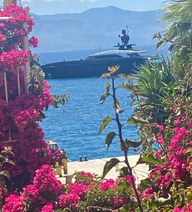 Kalemis Beachside Hotel
