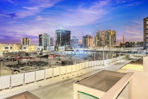 Stylish 4BR Family Villa Easy Access to Dubai Marina & Expo City