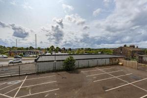 One Bedroom by Brookland Stays Serviced Accommodation Short Lets Leeds with Free WiFi