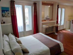 B&B / Chambres d'hotes la Residence Berceau de Bernadette : photos des chambres