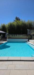 Maisons de vacances Gite Charmant avec Piscine et Terrasse en Provence MDV : photos des chambres