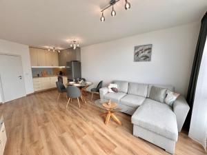 New Apartment in Breeze Home with Panoramic Sea View and Parking