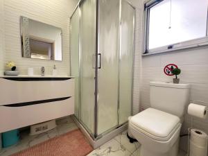 Alberts Apartment Center 203B