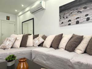 Alberts Apartment Center 203B