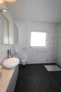 Casa Ermenegilda, 4,5-Zimmerhaus by HolAp SA