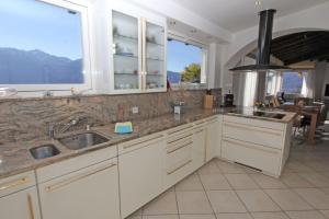 Casa Serena, 4-Zimmerwohnung by HolAp SA